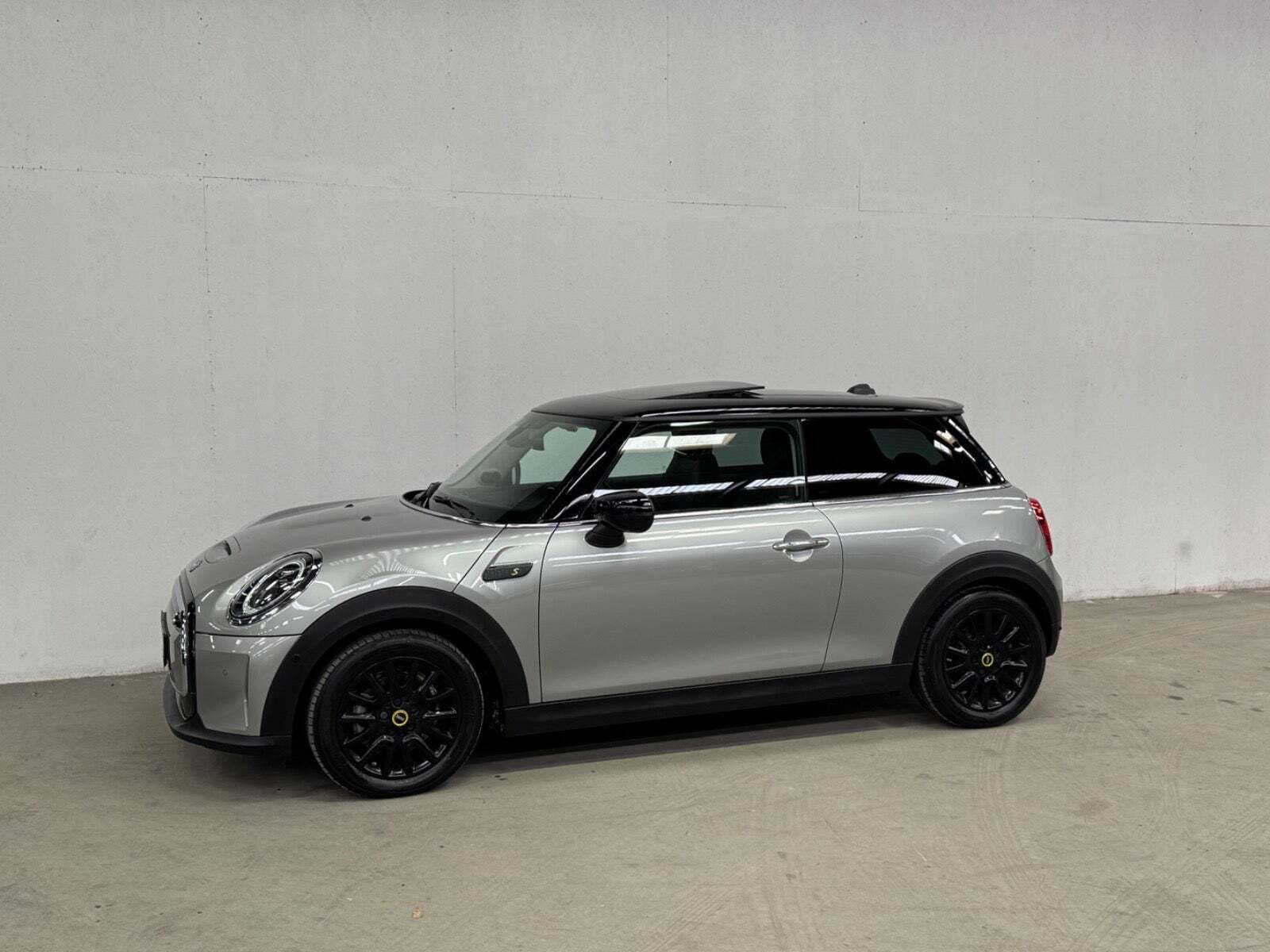 Mini Cooper SE Yours Trim