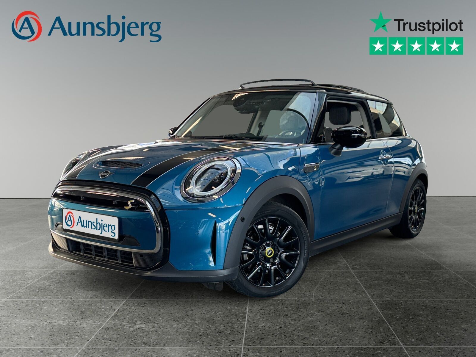 Blå Mini Cooper SE fra 2022