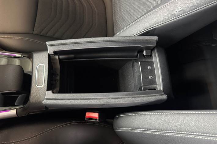 Sort Mercedes EQA250+ fra 2023