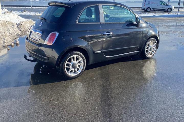 Sort Fiat 500 fra 2010
