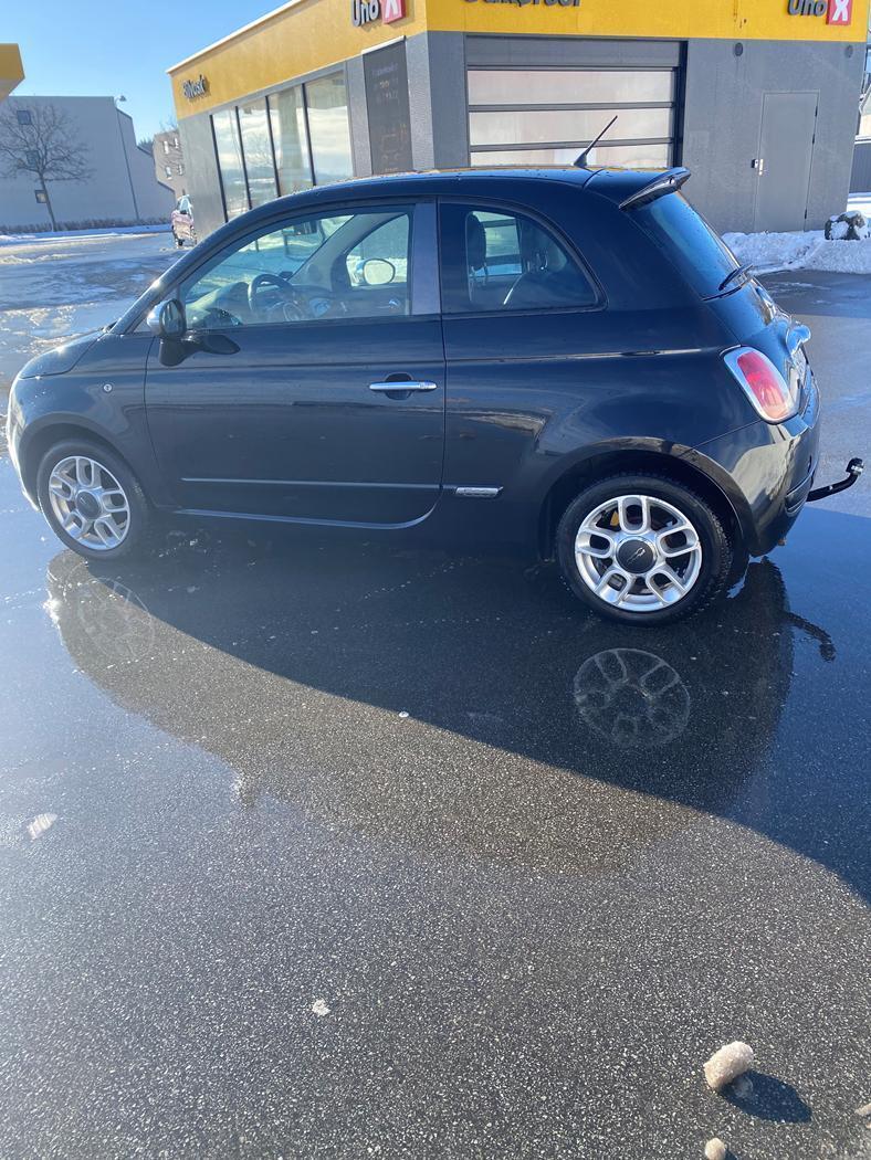 Sort Fiat 500 fra 2010
