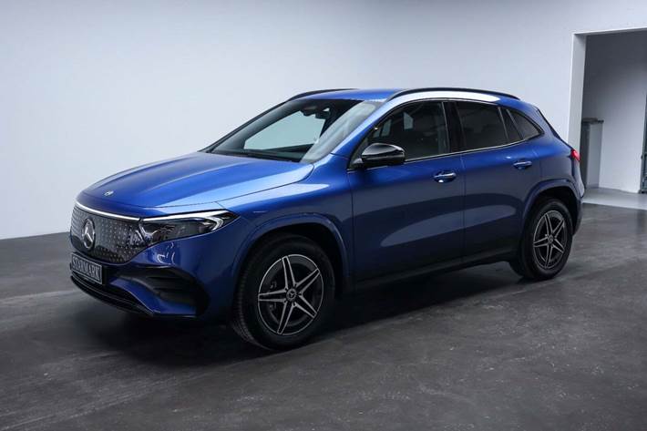 Blå Mercedes EQA250+ fra 2025