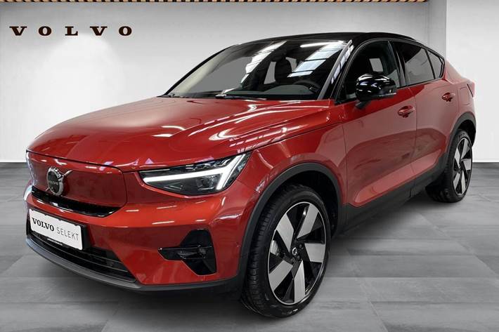 Rød Volvo EC40 fra 2024 set udefra