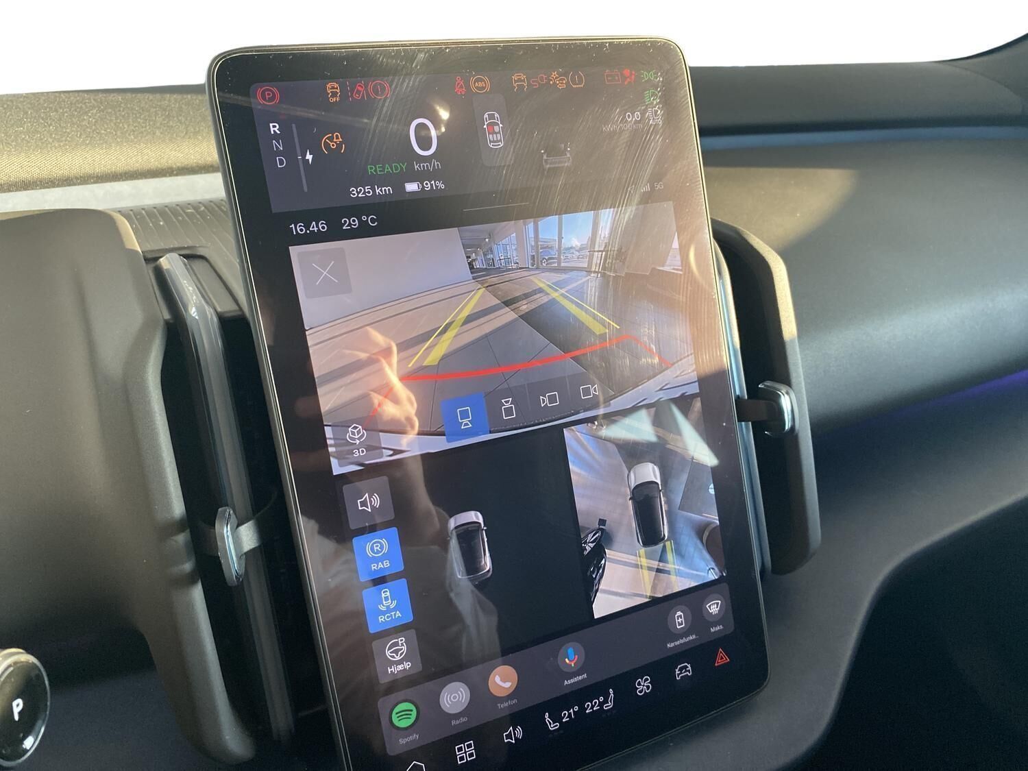 Grå Volvo EX30 fra 2024