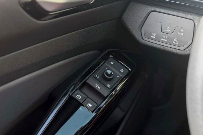 Sort VW ID.4 fra 2023