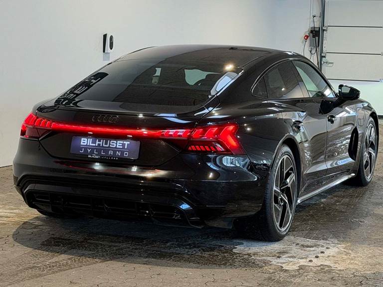 Audi e-tron GT quattro