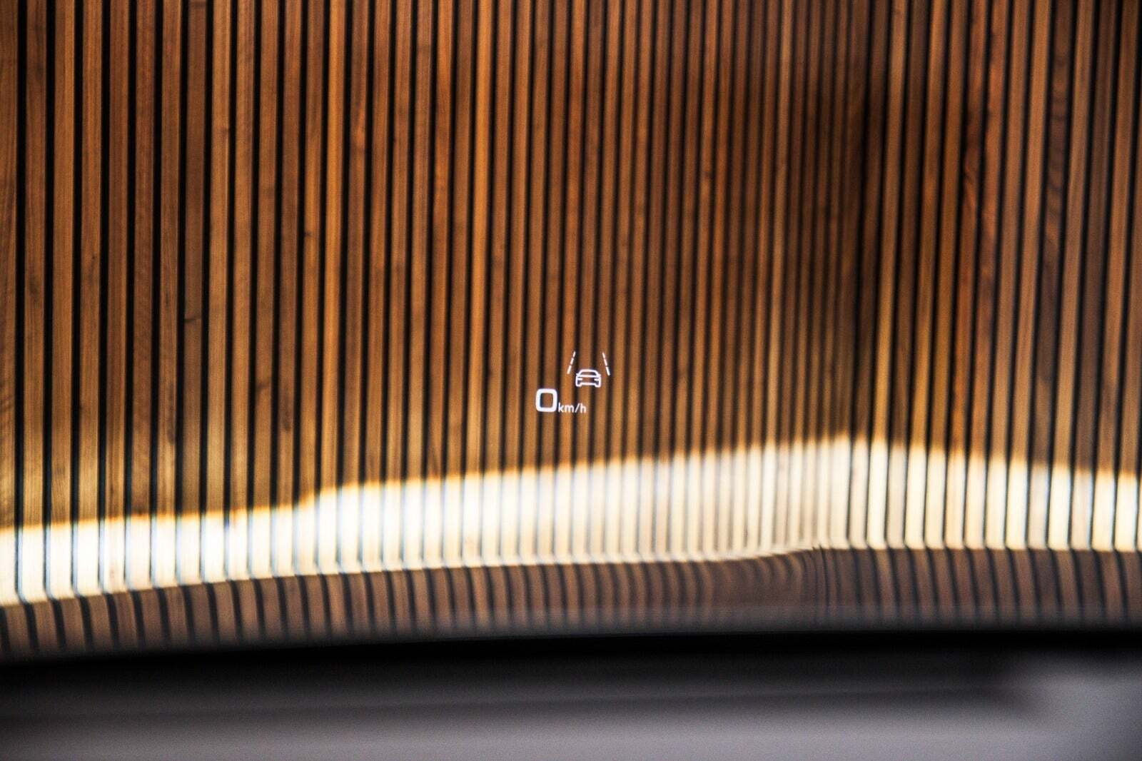 Grå Audi Q8 e-tron fra 2024