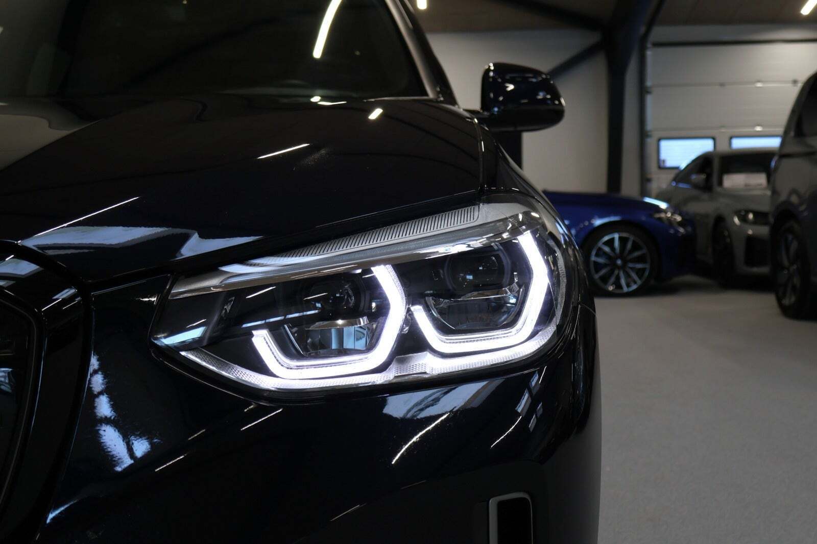 BMW iX3 Charged Plus