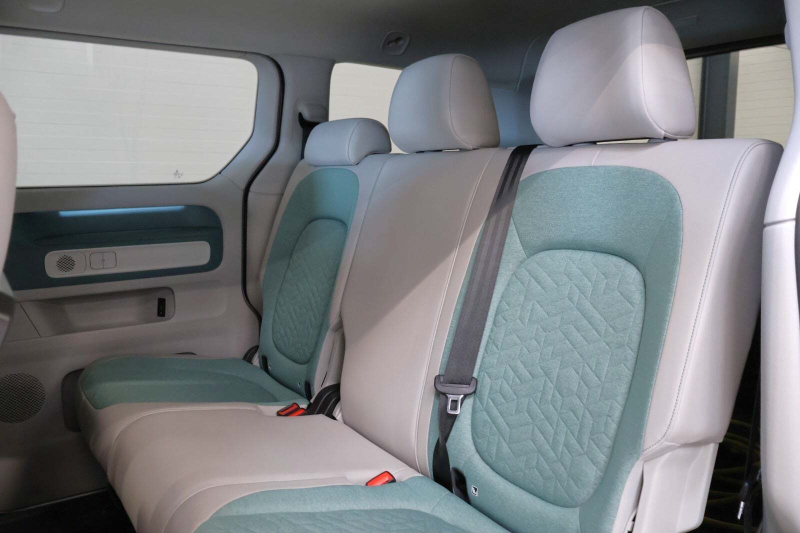 Sølv VW ID.Buzz fra 2024