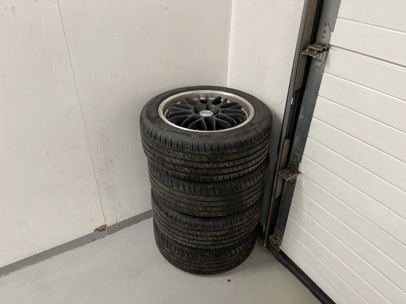Sort Nissan Juke fra 2011