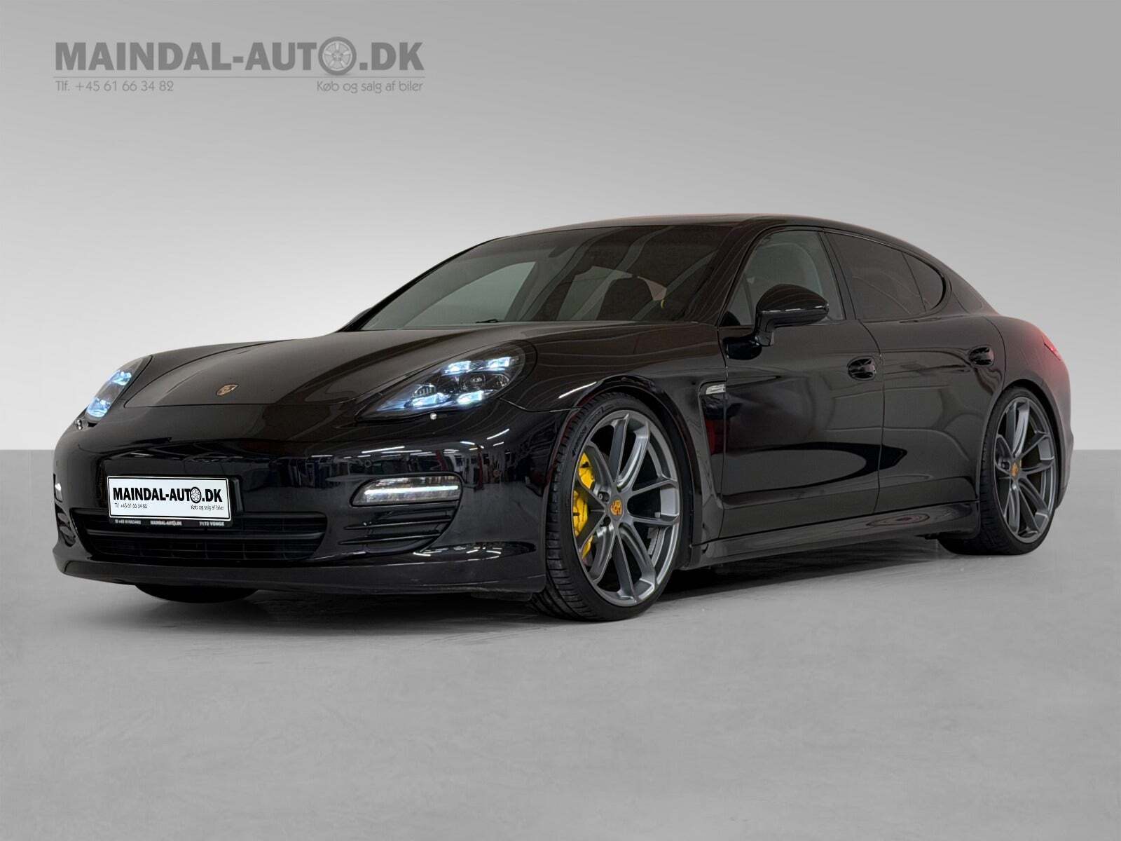 Porsche Panamera 4S