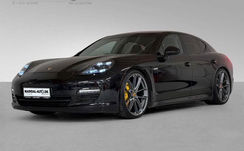 Porsche Panamera 4S