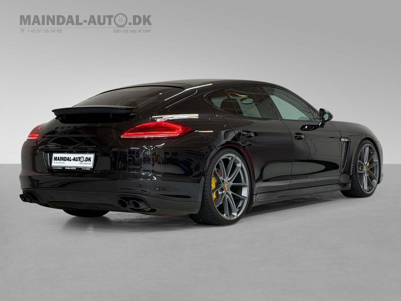 Porsche Panamera 4S