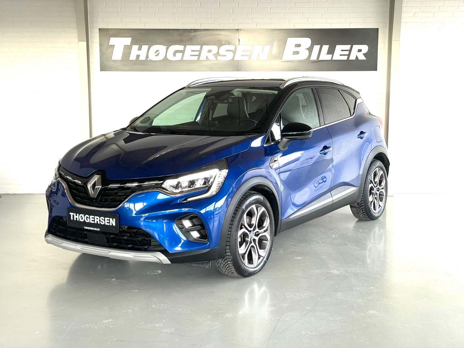 Blå Renault Captur fra 2021