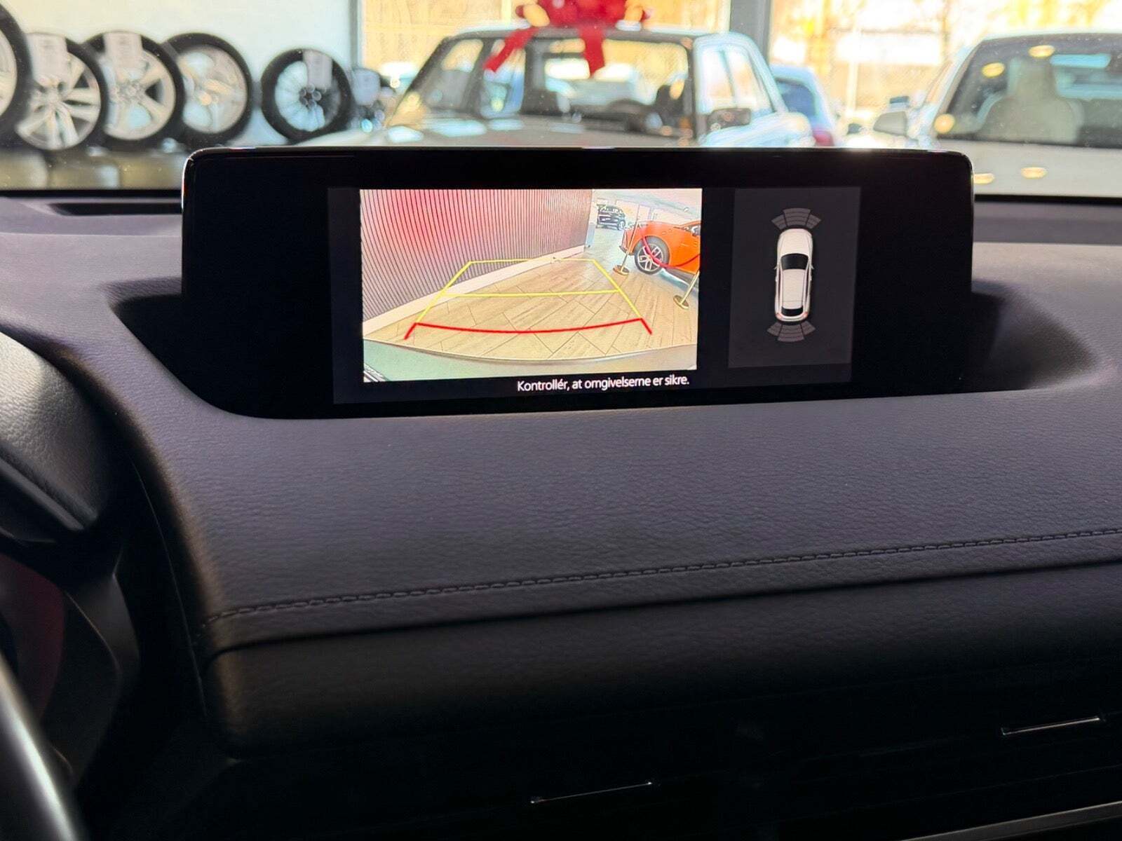 Hvid Mazda MX-30 fra 2022