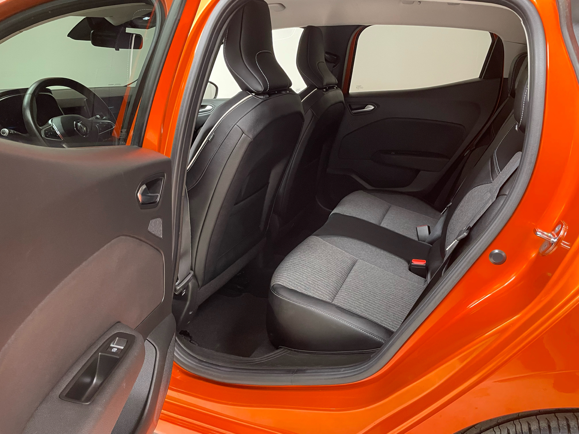 Renault Clio 1,0 TCE Intens 100HK 5d