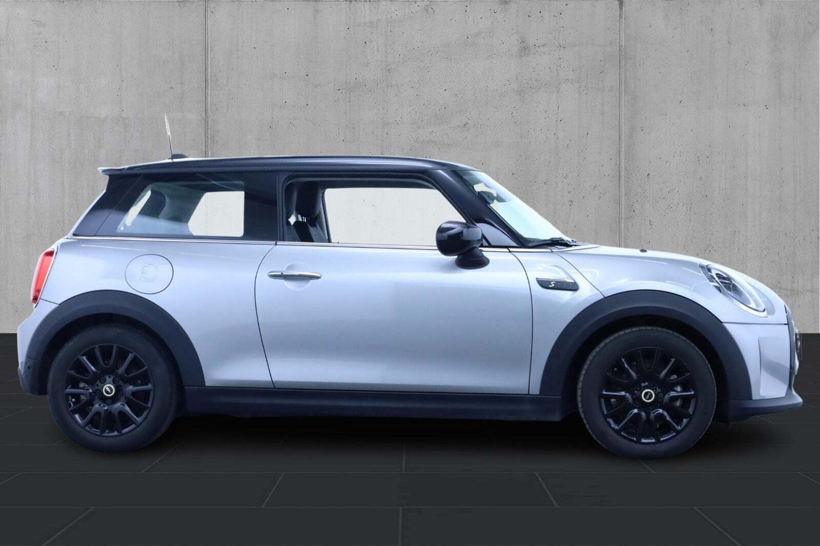 Mini Cooper SE Classic Trim