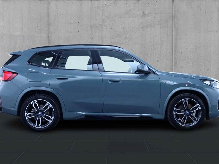 BMW iX1 eDrive20 M-Sport