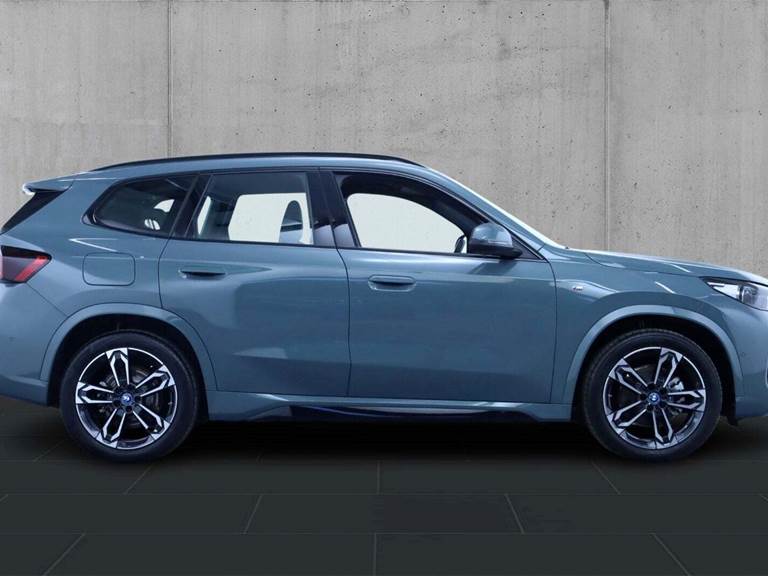 BMW iX1 eDrive20 M-Sport