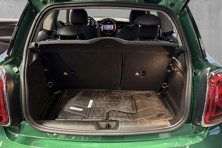 Grøn Mini Cooper fra 2024