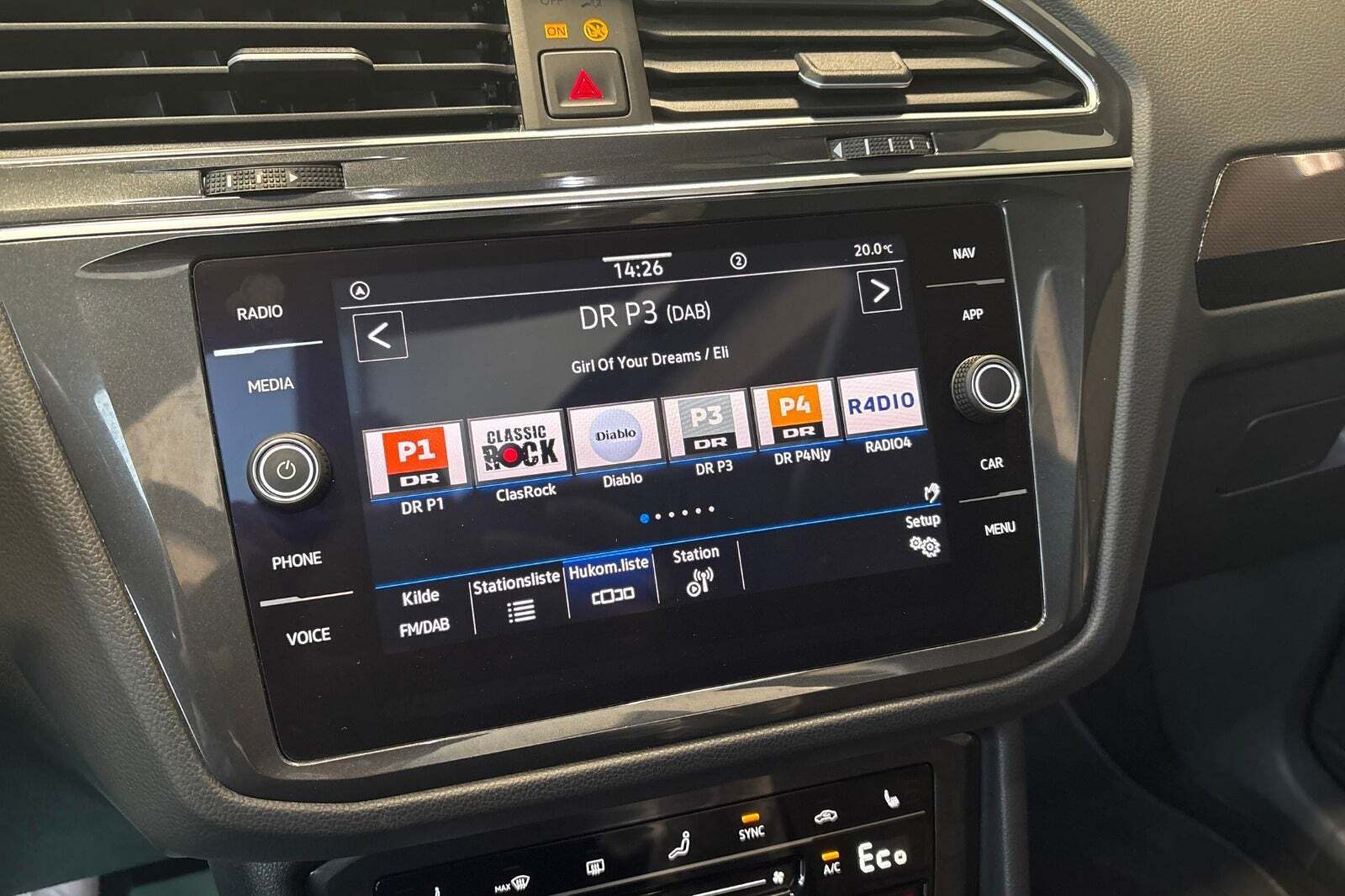 Sølv VW Tiguan fra 2022