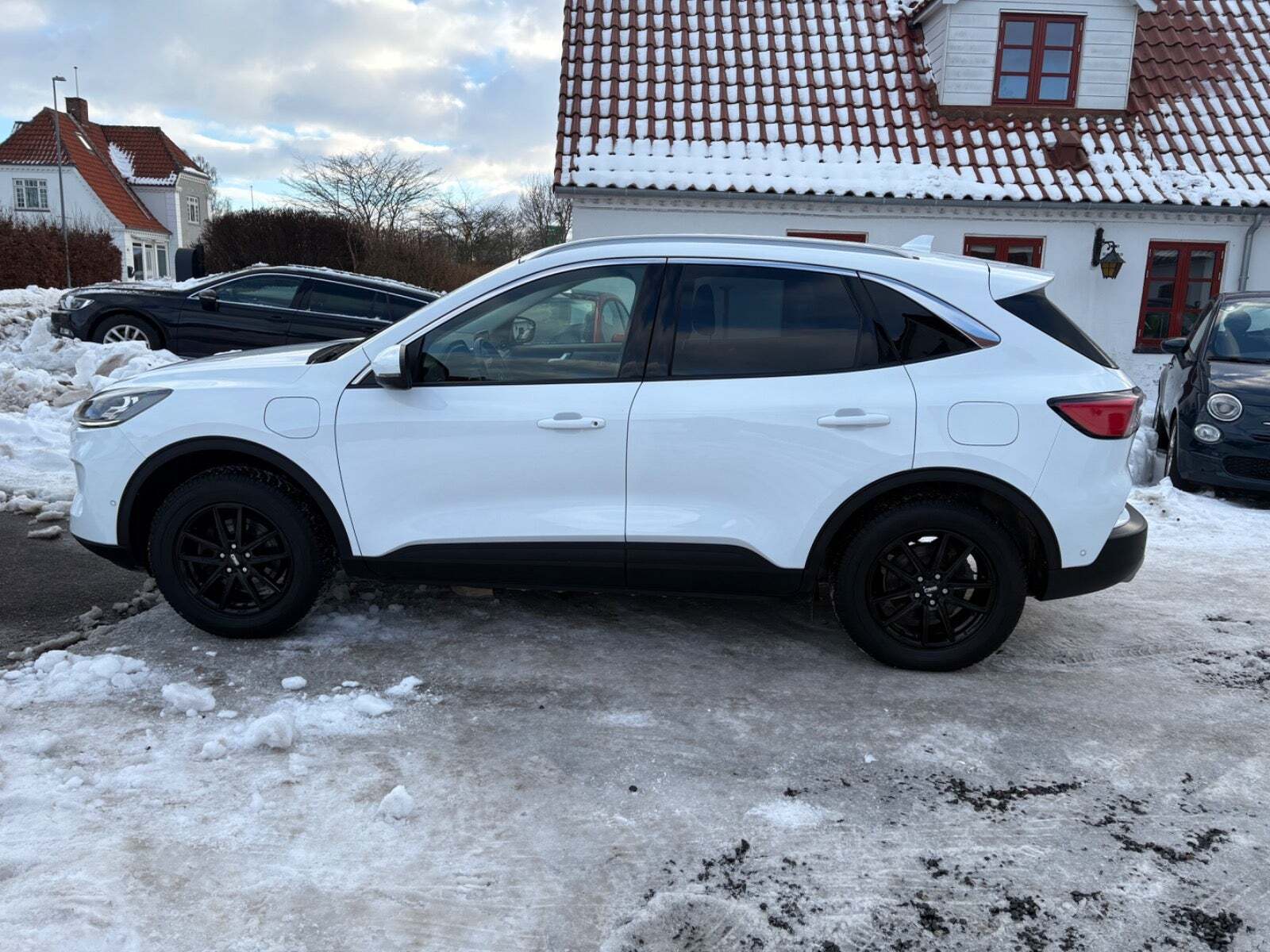 Ford Kuga 2,5 HEV Titanium X CVT
