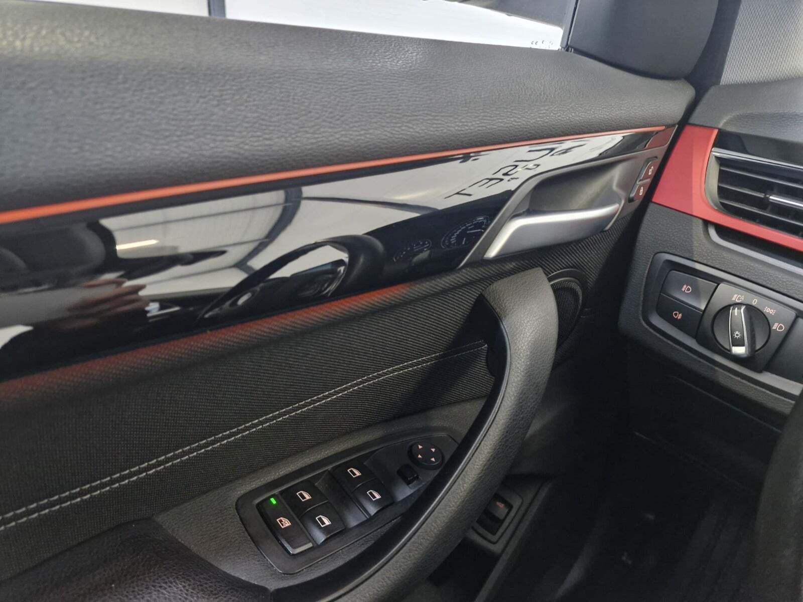 Hvid BMW X1 fra 2018