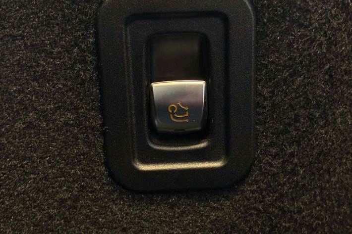 Sort Mercedes C200 fra 2019