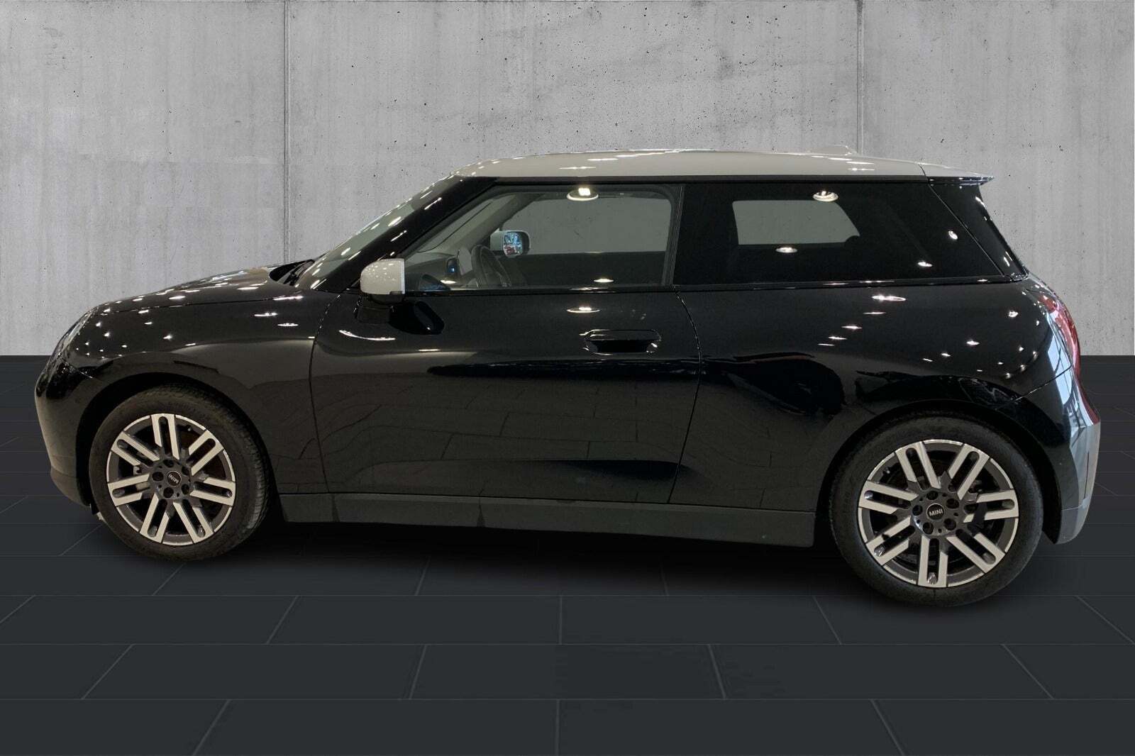 Mini Cooper SE Classic Trim