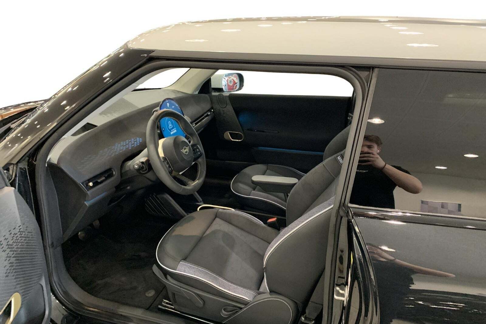 Mini Cooper SE Classic Trim