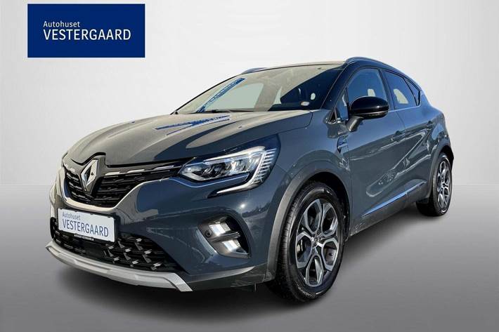 Blå Renault Captur fra 2020 set udefra