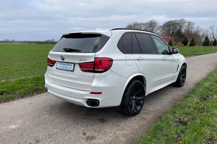 Hvid BMW X5 fra 2016