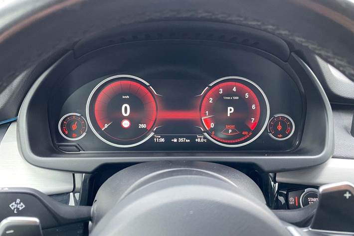 Hvid BMW X5 fra 2016