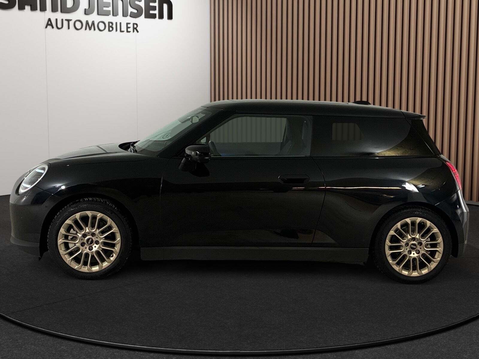 Mini Cooper E Favoured Trim L