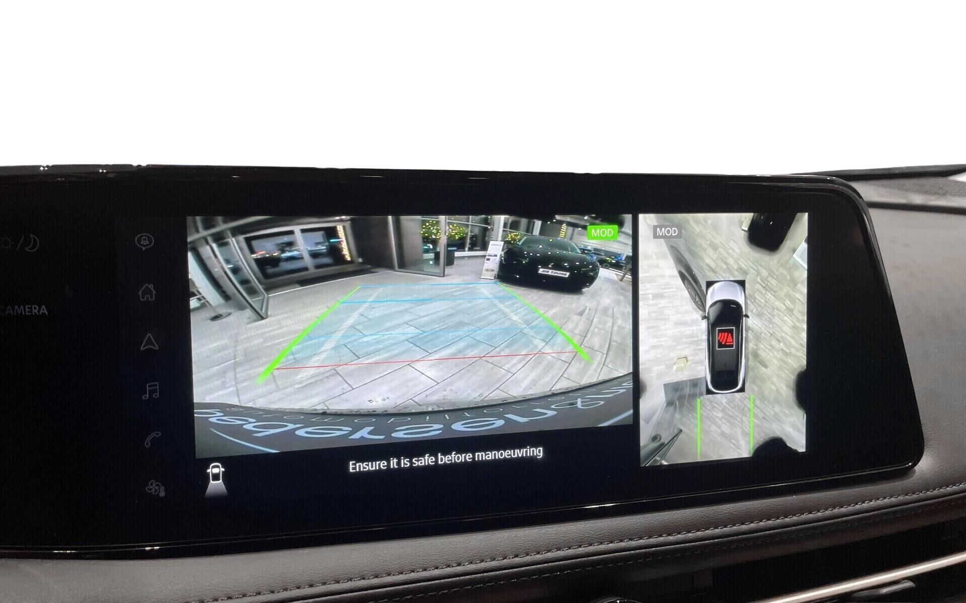 Grå Nissan Ariya fra 2024