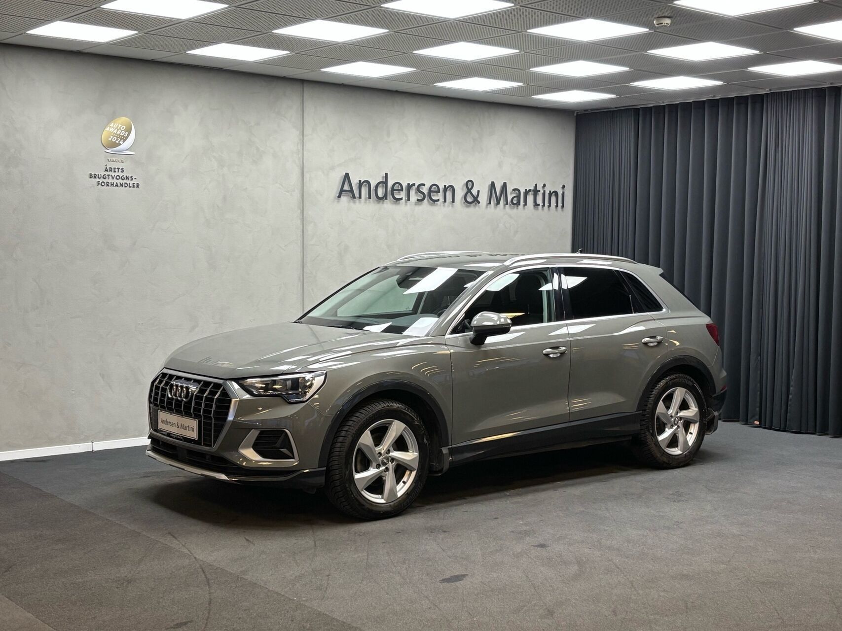 Grøn Audi Q3 fra 2019