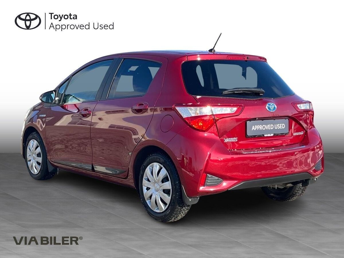 Toyota Yaris 1,5 Hybrid H2 Premium E-CVT 100HK 5d Trinl. Gear