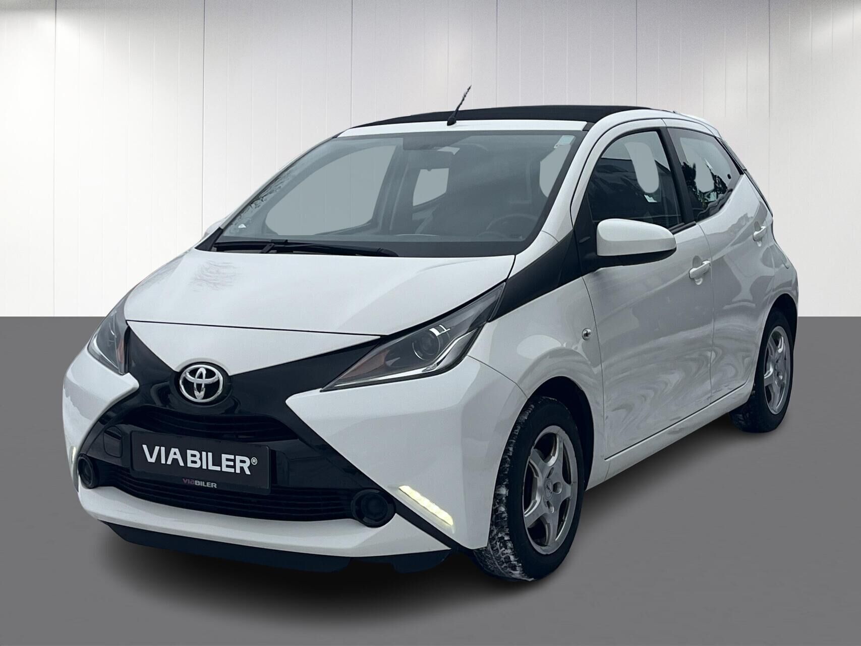 Hvid Toyota Aygo fra 2017
