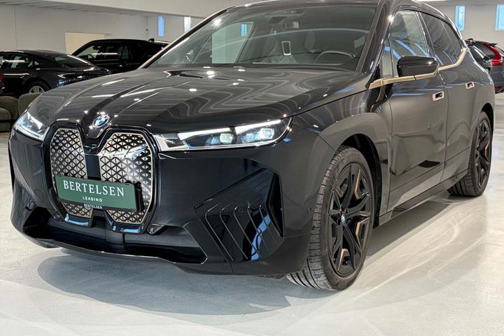 Sort BMW iX fra 2022