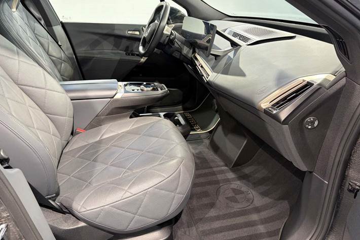 Sort BMW iX fra 2022