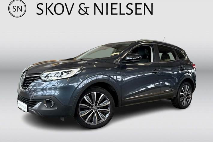 Grå Renault Kadjar fra 2016 set udefra