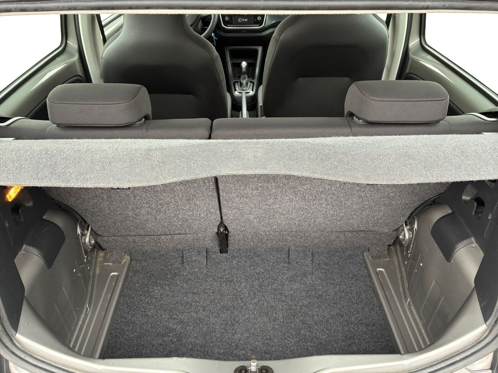 Grå VW E-UP! fra 2021