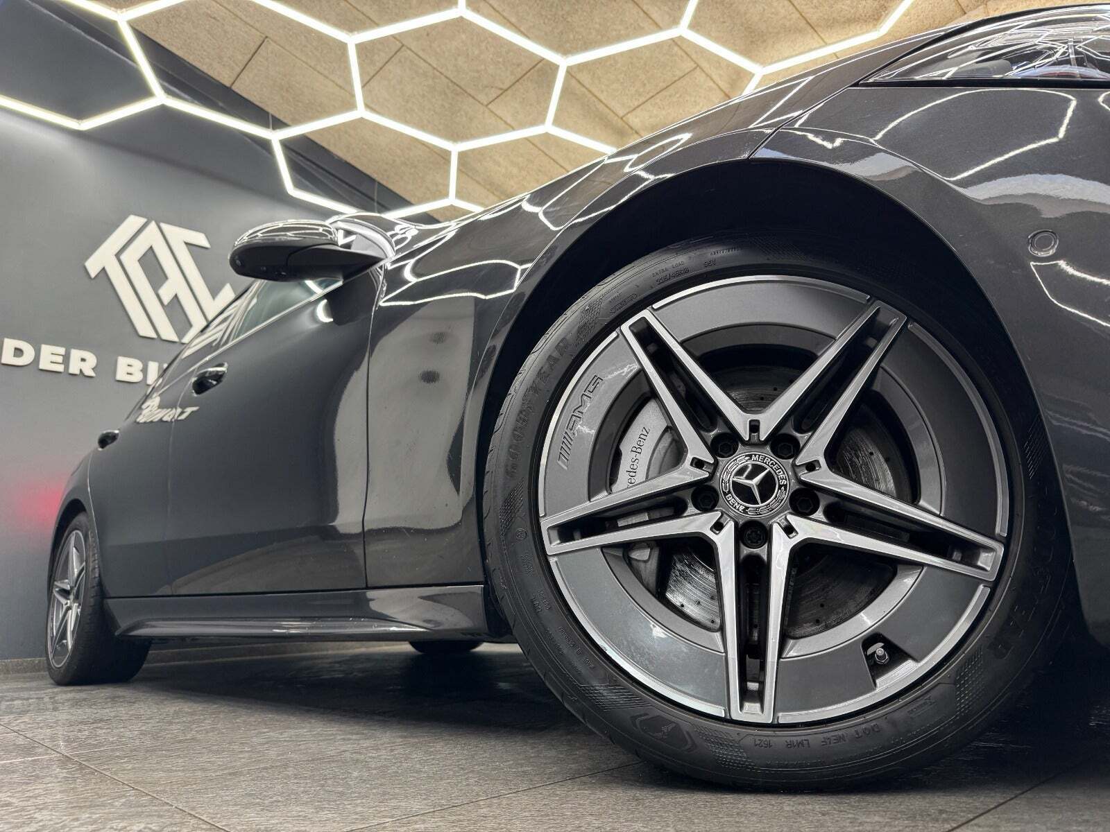 Mercedes C300 d 2,0 AMG Line stc. aut.