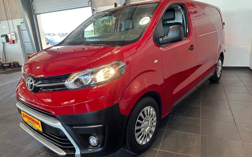 Toyota ProAce 2,0 D 122 Medium Comfort Master aut.