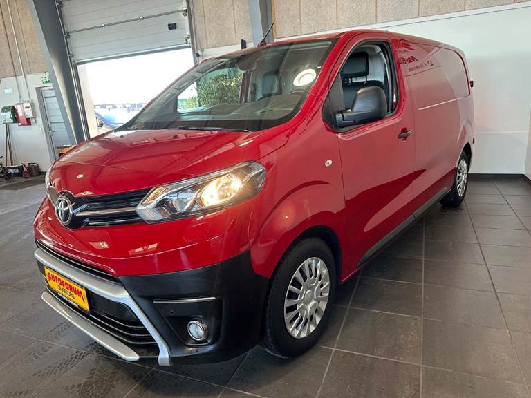 Toyota ProAce 2,0 D 122 Medium Comfort Master aut.