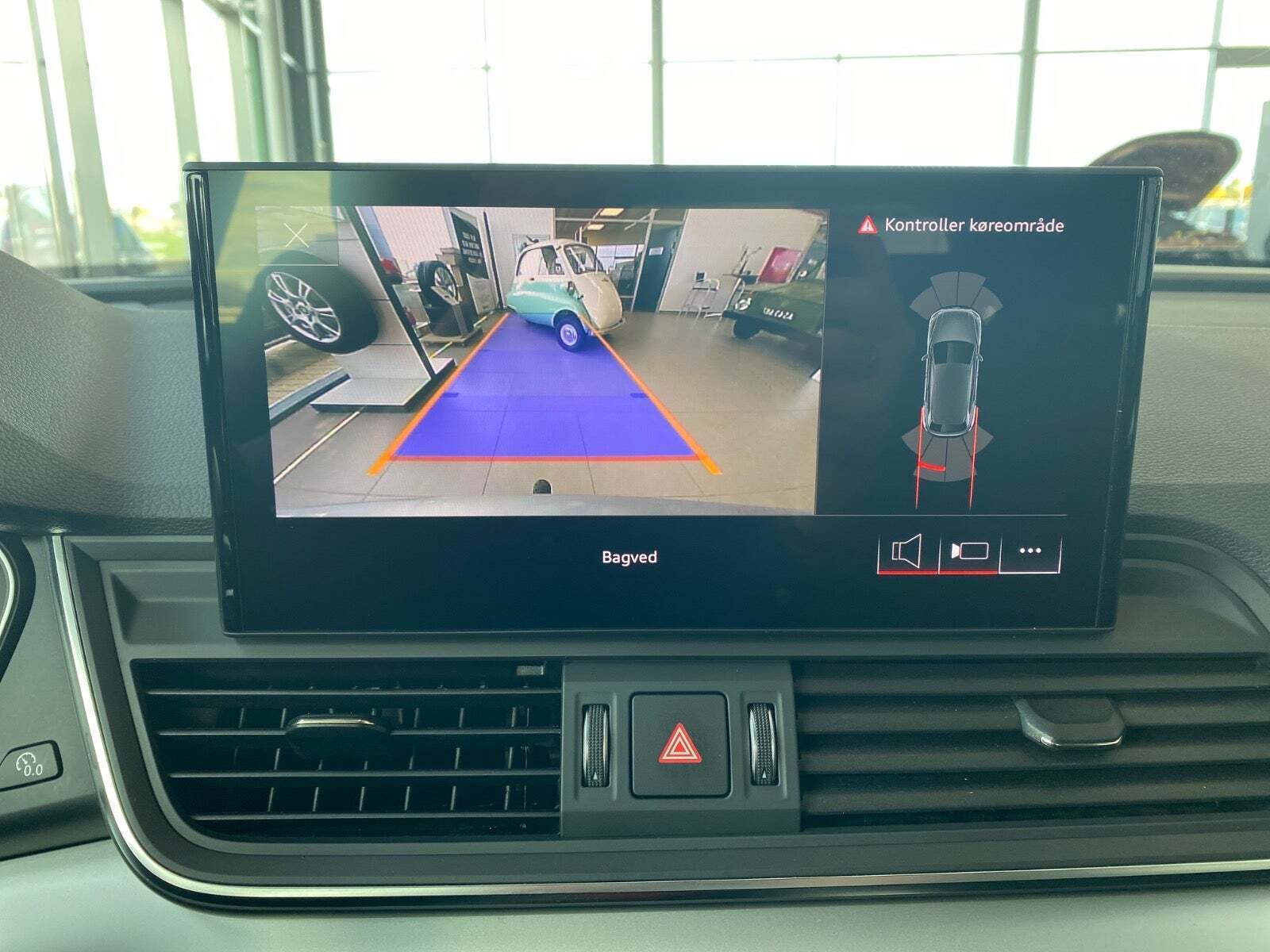 Sølv Audi Q5 fra 2021