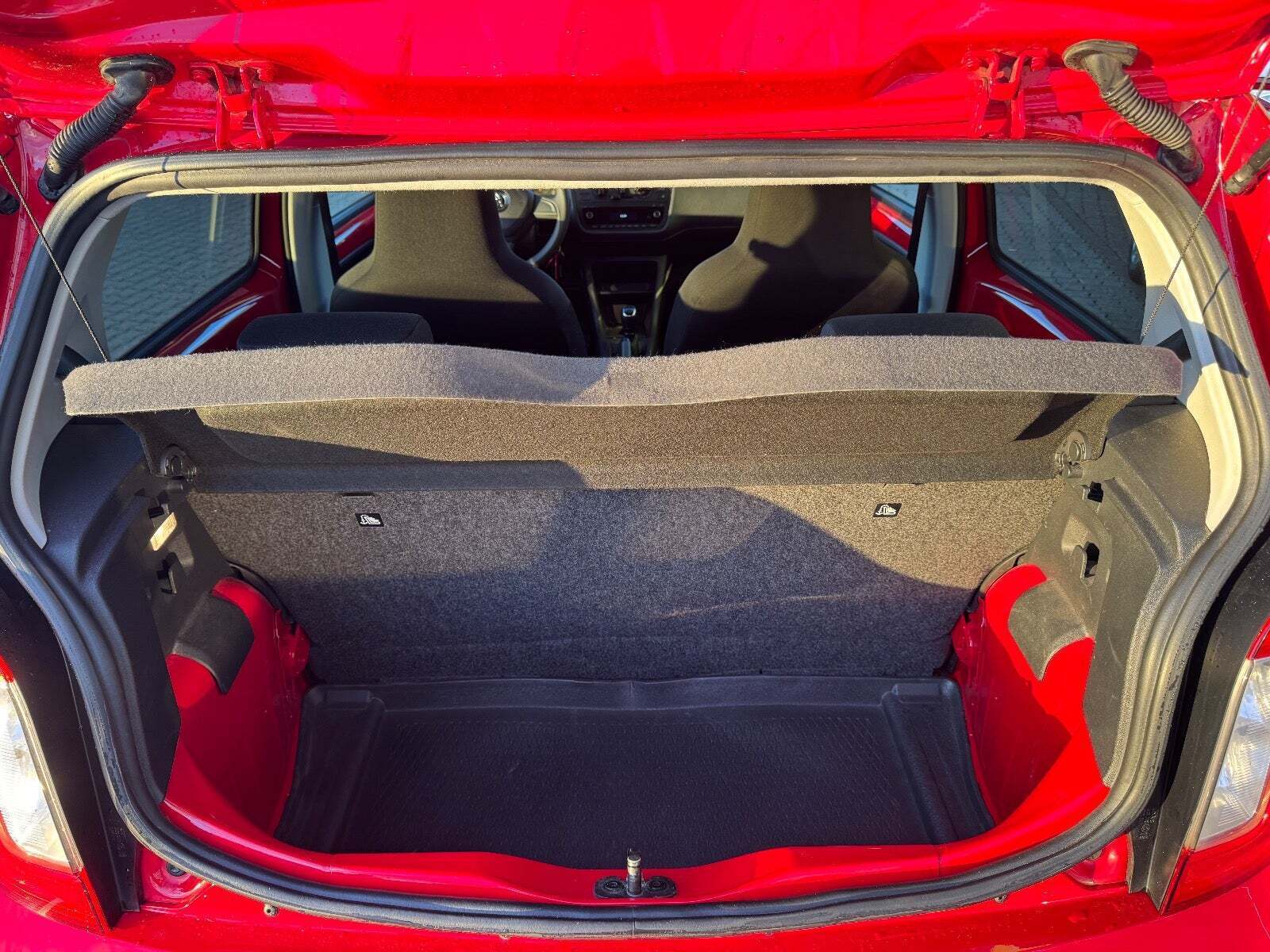 Rød Skoda Citigo fra 2017