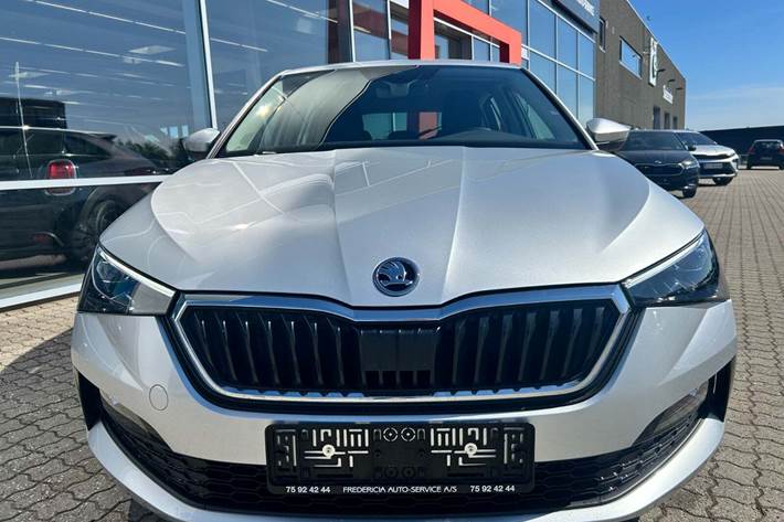 Sølv Skoda Scala fra 2022