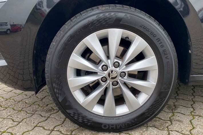 Sort Skoda Kamiq fra 2021