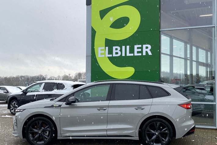 Grå Skoda Enyaq fra 2026